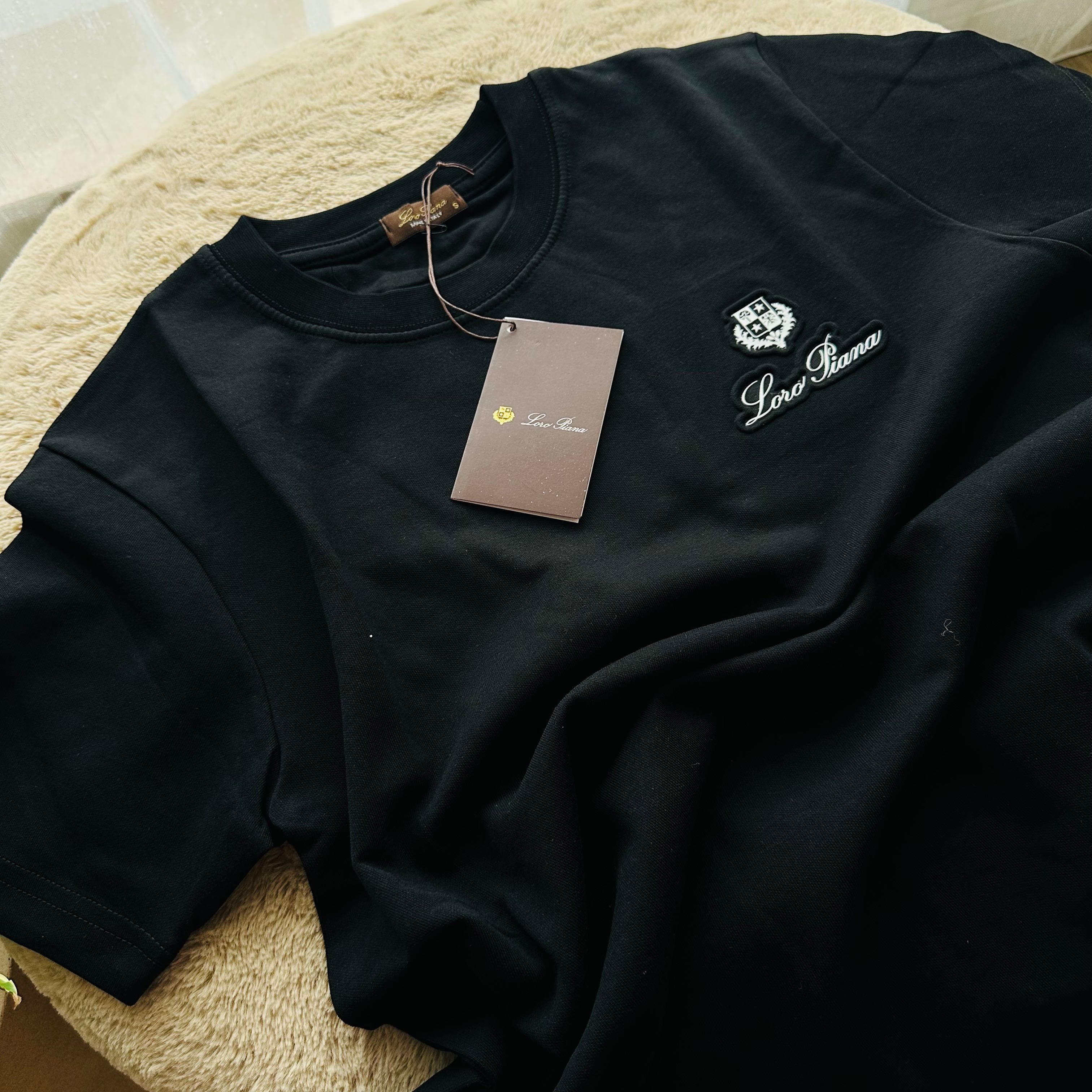 Tricou Negru Loro Piana - Calitate Premium/Superioara