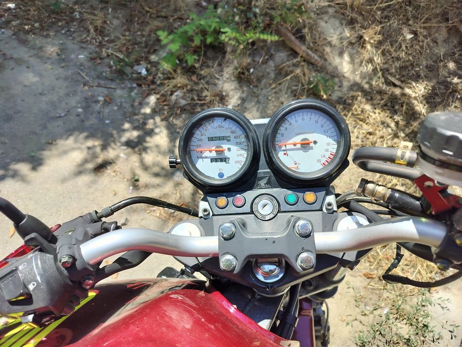 Honda hornet pc34