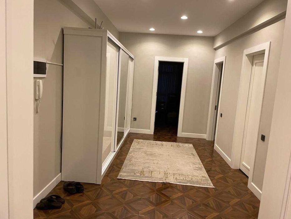 Продаетсяуютная 3х квартира 3\5\9  мебель техника заходи живи