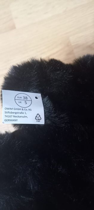 Cizmulite gen Ugg,38 ,noi,cu eticheta