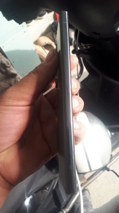 Samsung s23 ultra 12.256gb vetnam 2 sim yaxshi holatda