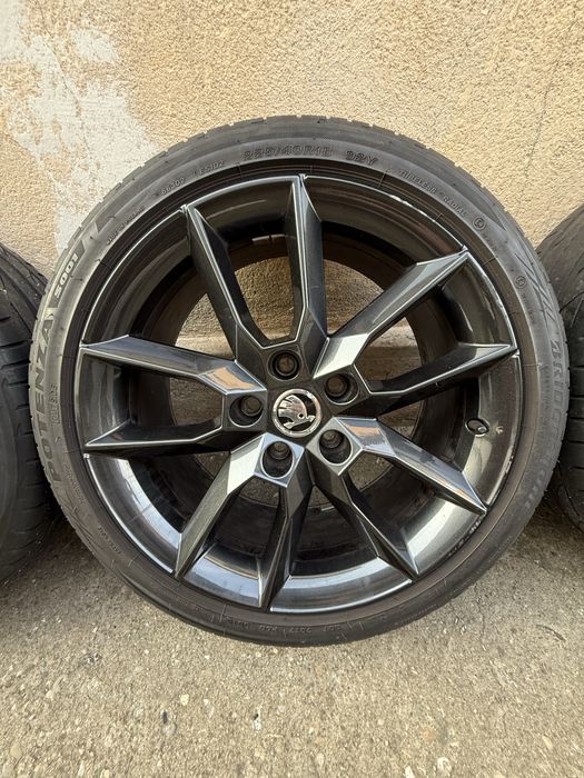 Jante Skoda Octavia Vrs/Rs Black OEM model gemini 7,5x18et51 cu cauc