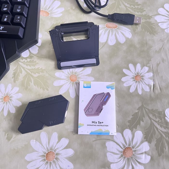 Гейминг клавиатура комплект с мишка за телефон