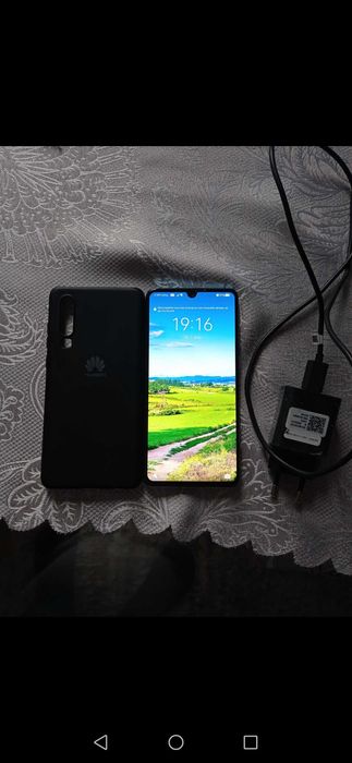Телефон Huawei p30 6/128GB