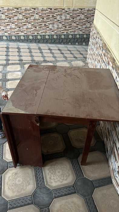 Стол  лакированный из лдсп