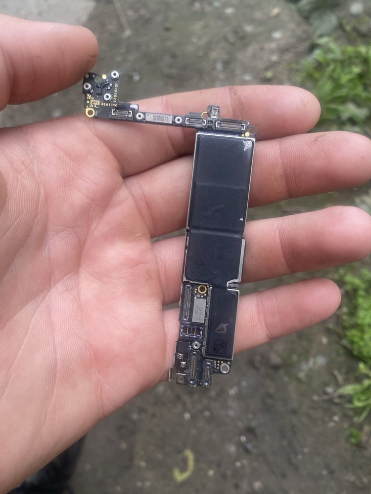 Плата на iphone 7