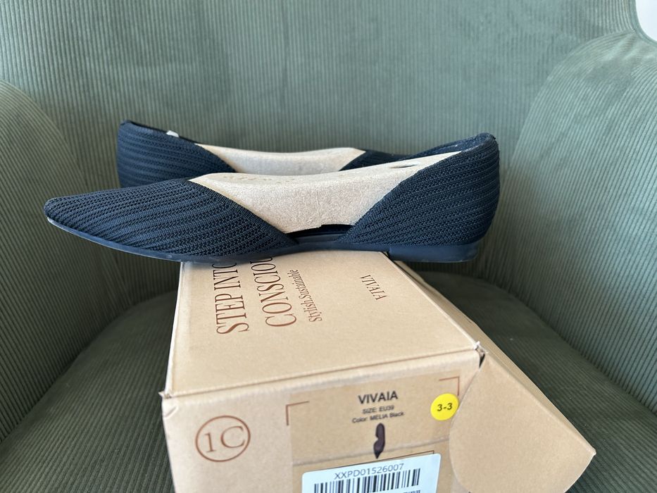 Черни острин елегантни ниски обувки Vivaia 39 номер