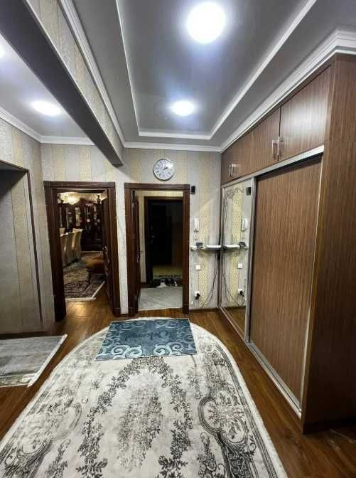 5 комнатная квартира Юнусобад 19 квартал (ИТ)