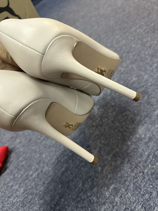 Pantofi Steve Madden impecabili