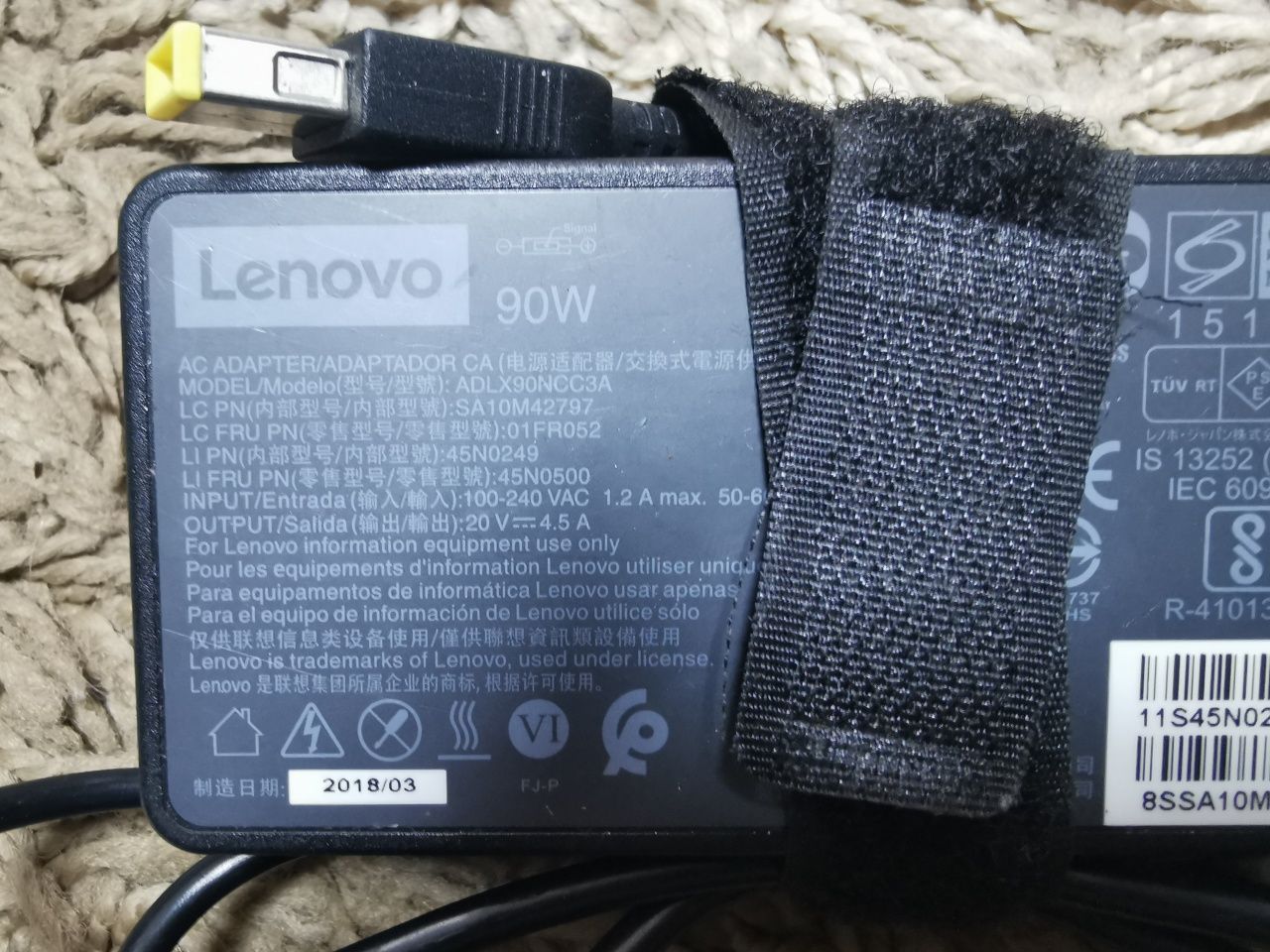 Incarcator Laptop Lenovo mufa tip USB 90W