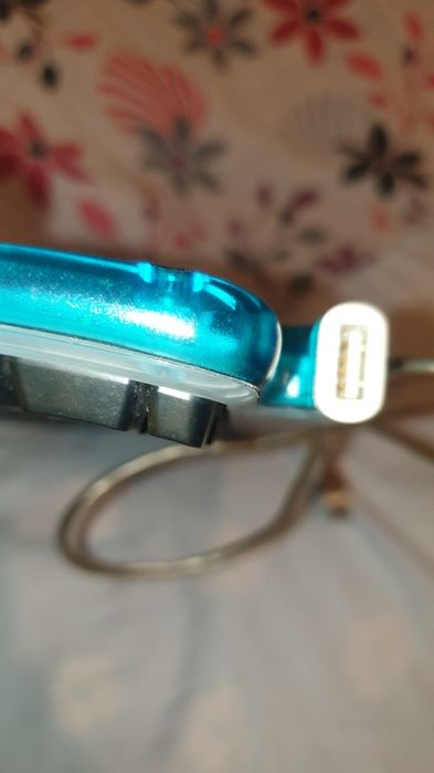Tastatură  apple cu 2 usb la capete