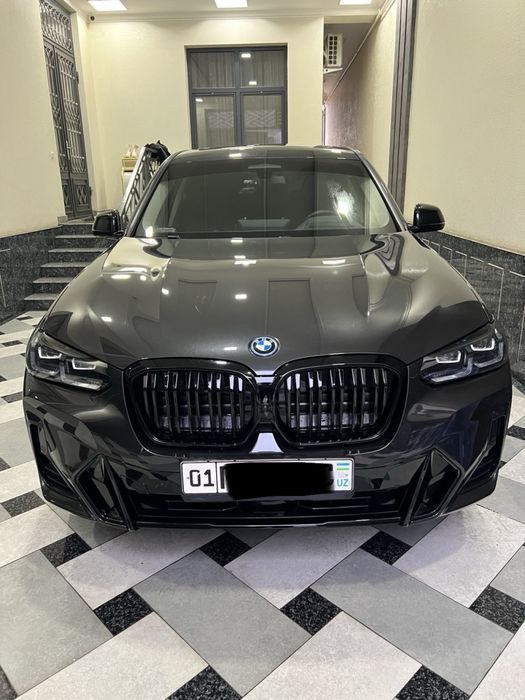 BMW IX3 spor night edition