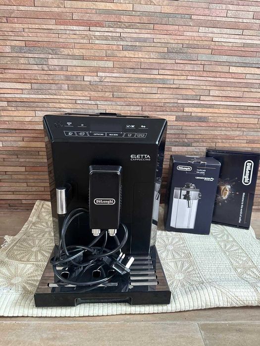 Espressor automat De'Longhi Eletta Cappuccino ECAM 44.660.B, 1450 W