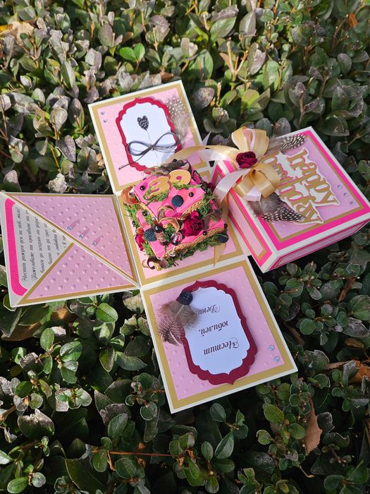 Експлодираща кутия за юбилей , рожден ден , имен ден. Налични!