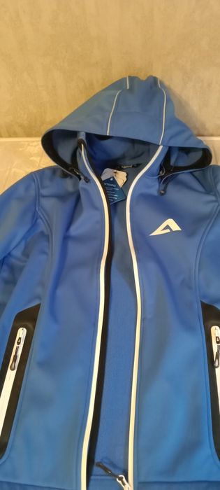 Куртка новая р.15-16 лет