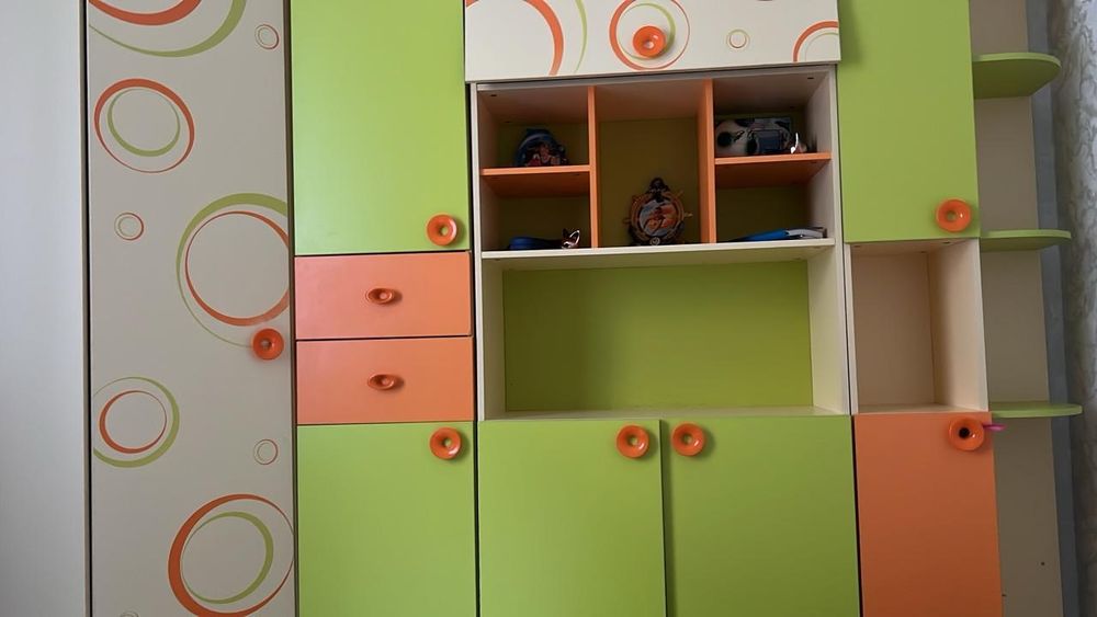 Продаю детский шкаф