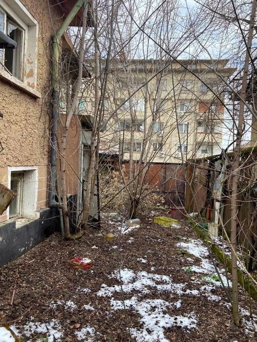 Къща в Плевен-9-ти квартал площ 100 цена 85000