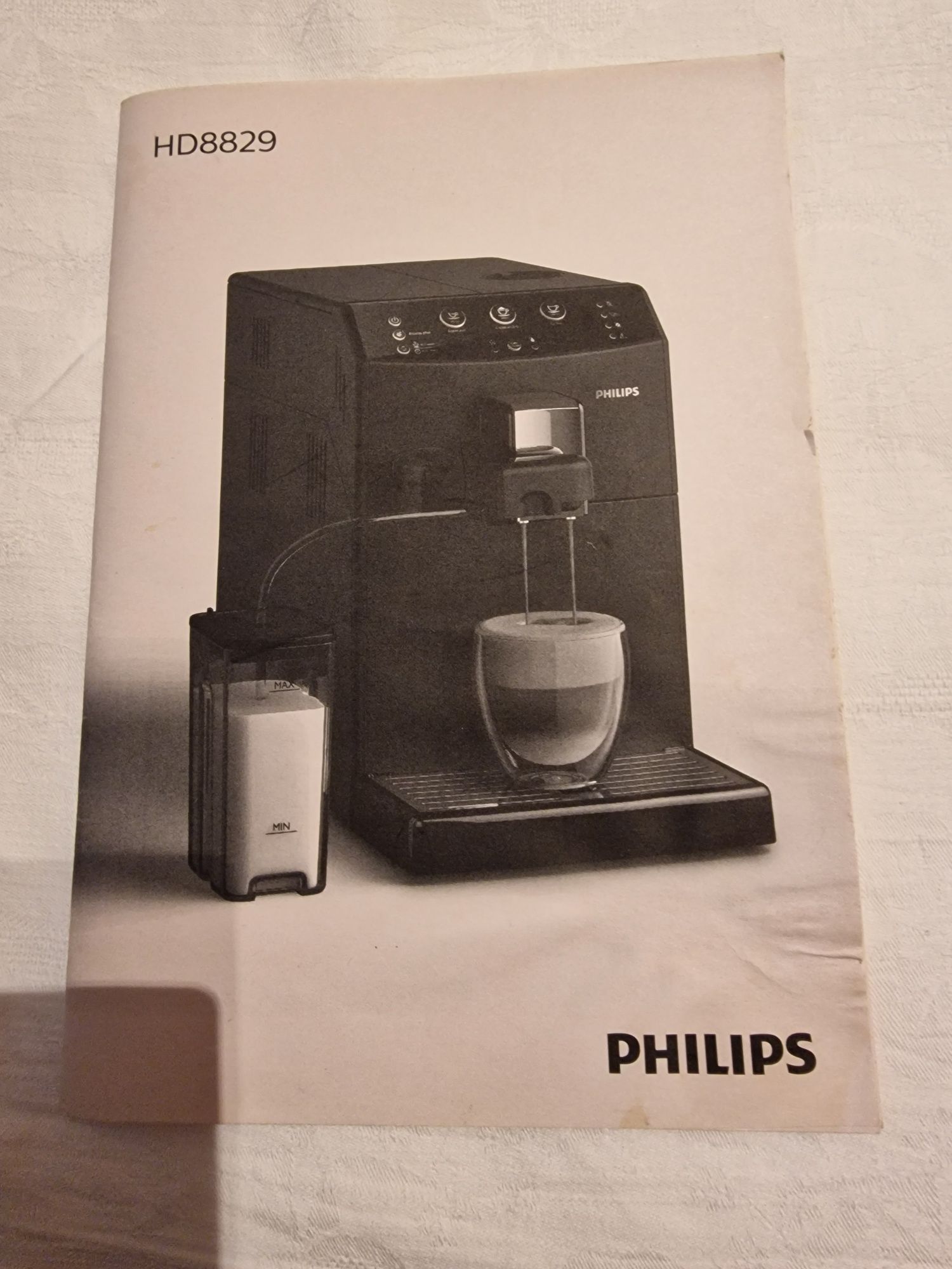 Expresor automat de cafea Philips HD8829