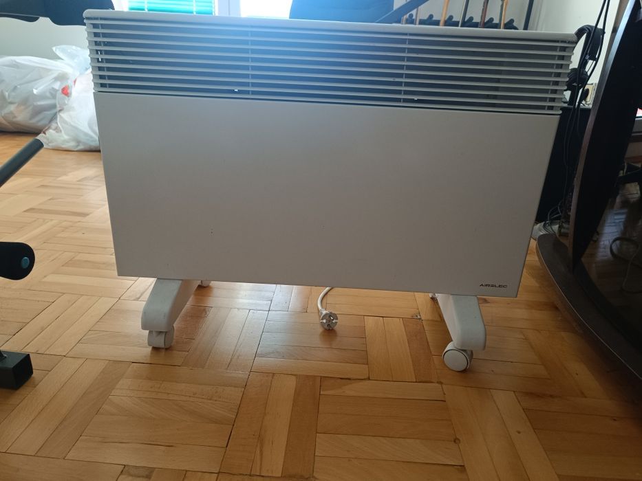 Мобилен конвектор Airelec Tactic Pro 2000W с цифром термостат.