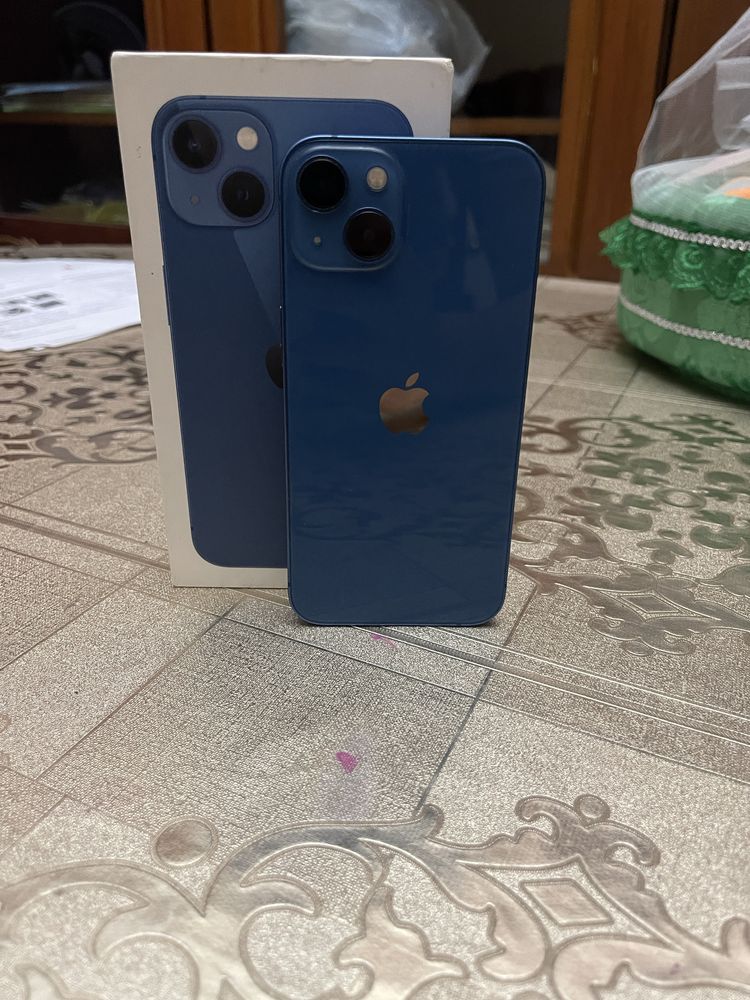 Iphone 13 голубой