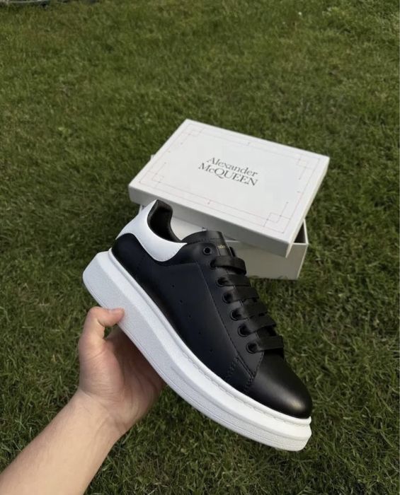 Alexander Mcqueen negru