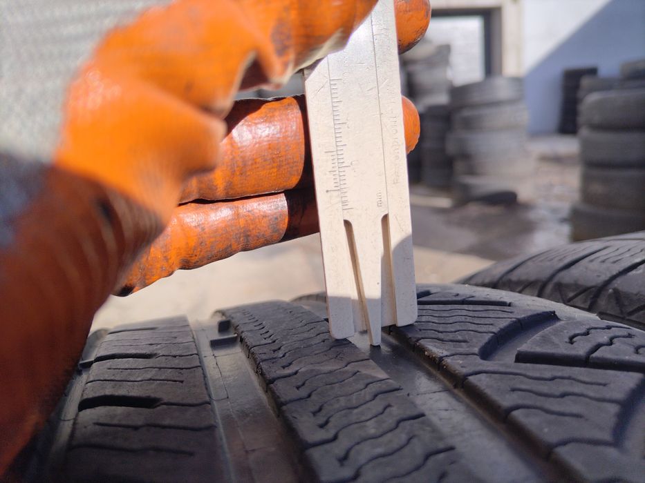 215/45/18 Мишелин - без ДОТ