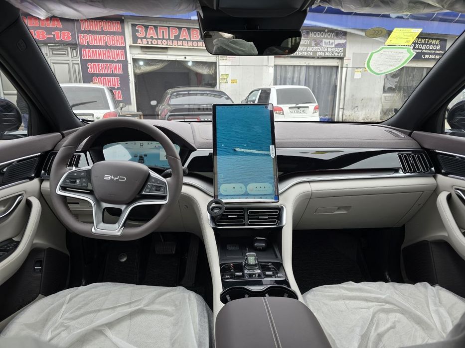 На выезд своего авто Автомобил BYD CHAMPION с водителем