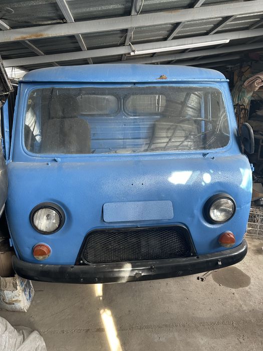 Продам уаз 3303( нужно собрать )