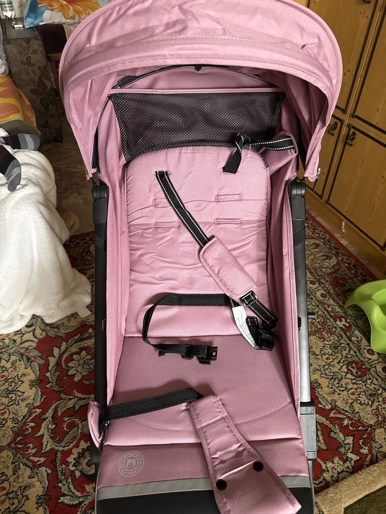 коляска детская розовая
