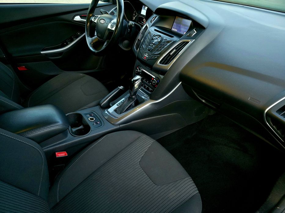 Ford Focus St line Motor 2,0 TDCI 163 Cutie automată Carte service+tüf