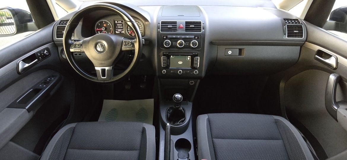 VW TOURAN/1.6tdi/ 2014/Navi / Climatronic/pilot/