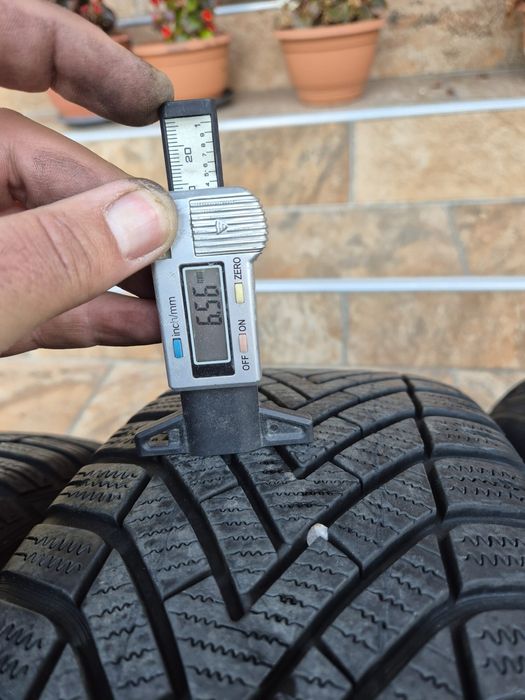 Jante R15 5x112 cu anvelope iarna Vredestein 195/65R15 foarte bune