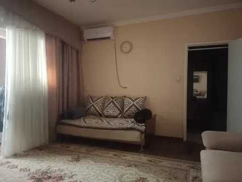 Продаётся квартира Юнусабад7 2 ком 57 м2 средним ремонтом