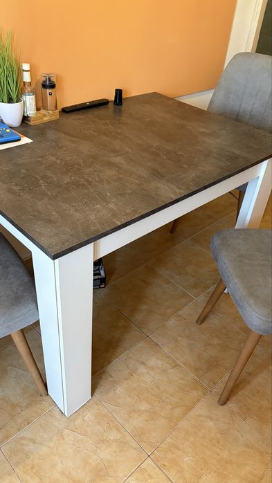 Кухненска/Трапезна/ Маса + 3 стола