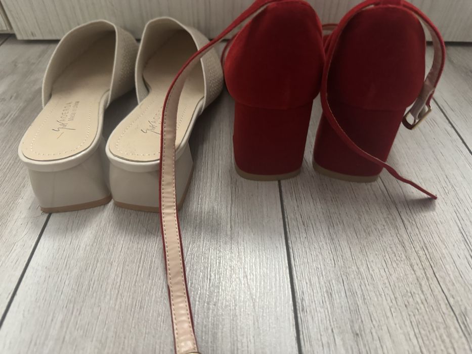 Pantofi sandale catifea rosii noi 38