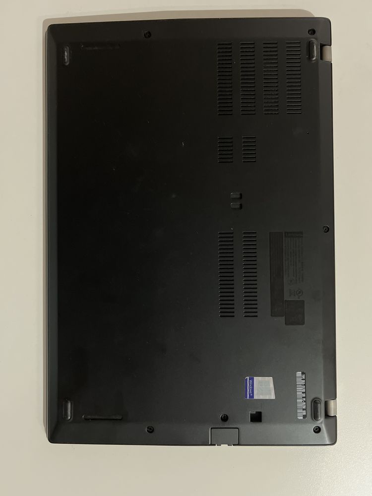 Лаптоп Lenovo ThinkPad T480s RAM:24GB/SSD:512GB/CPUCore i7-8550U