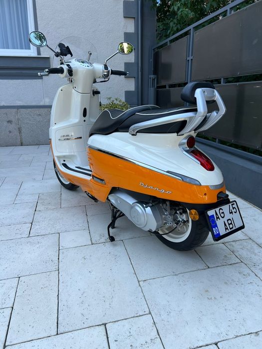 Scuter Peugeot Django