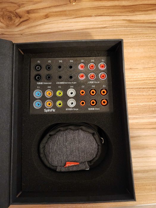 Căști in-ear FiiO FH7