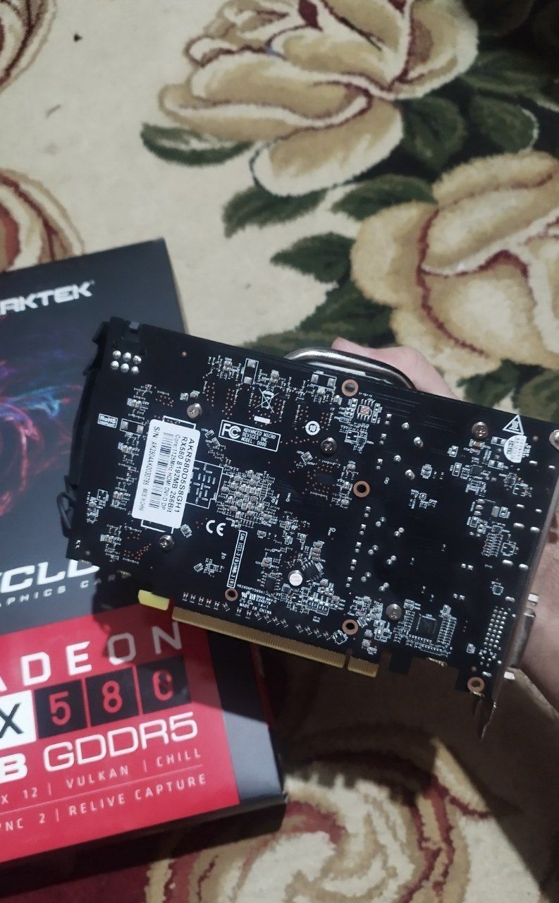 Videokarta sotiladi Rx 580 8gb yangi 1 oy ham bolmadi