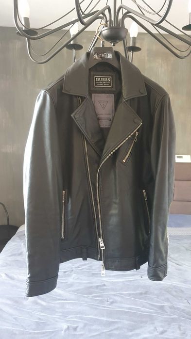 Яке от естествена кожа GUESS