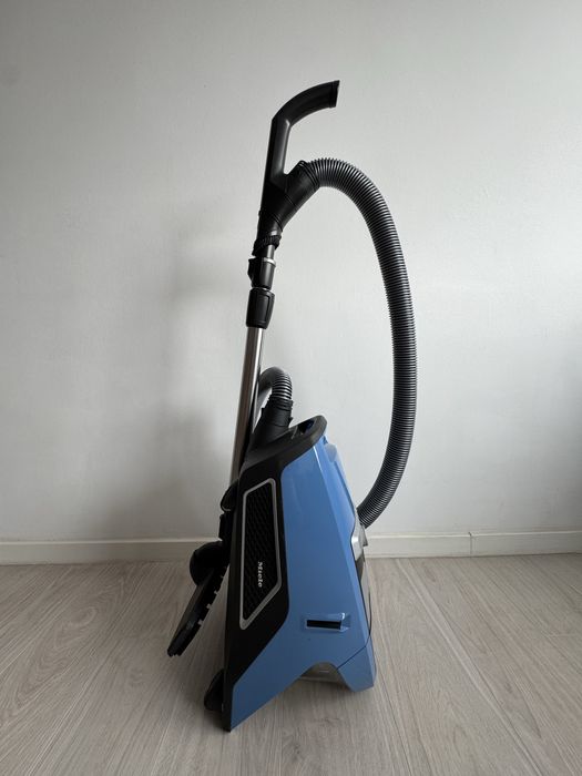 Aspirator Miele Blizzard CX1