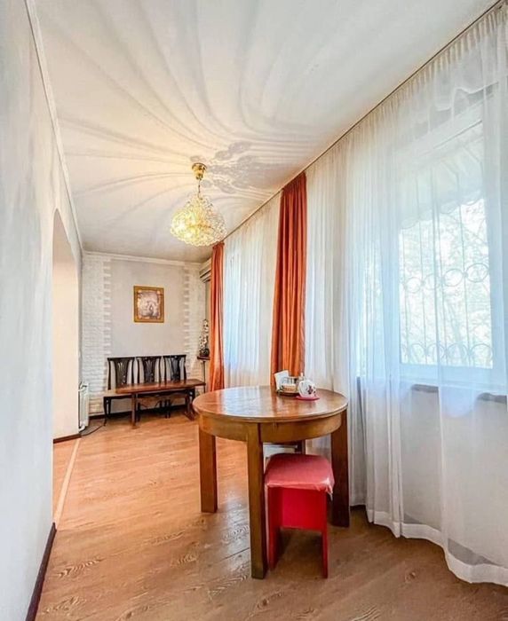 Продается 3/2/5 Кирпич Максим горький Буюк Ипак йули метро