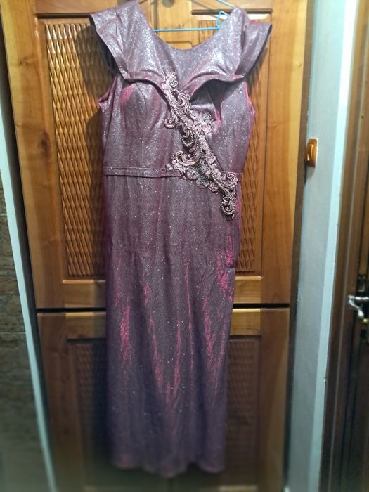 Rochie lunga tip sirena