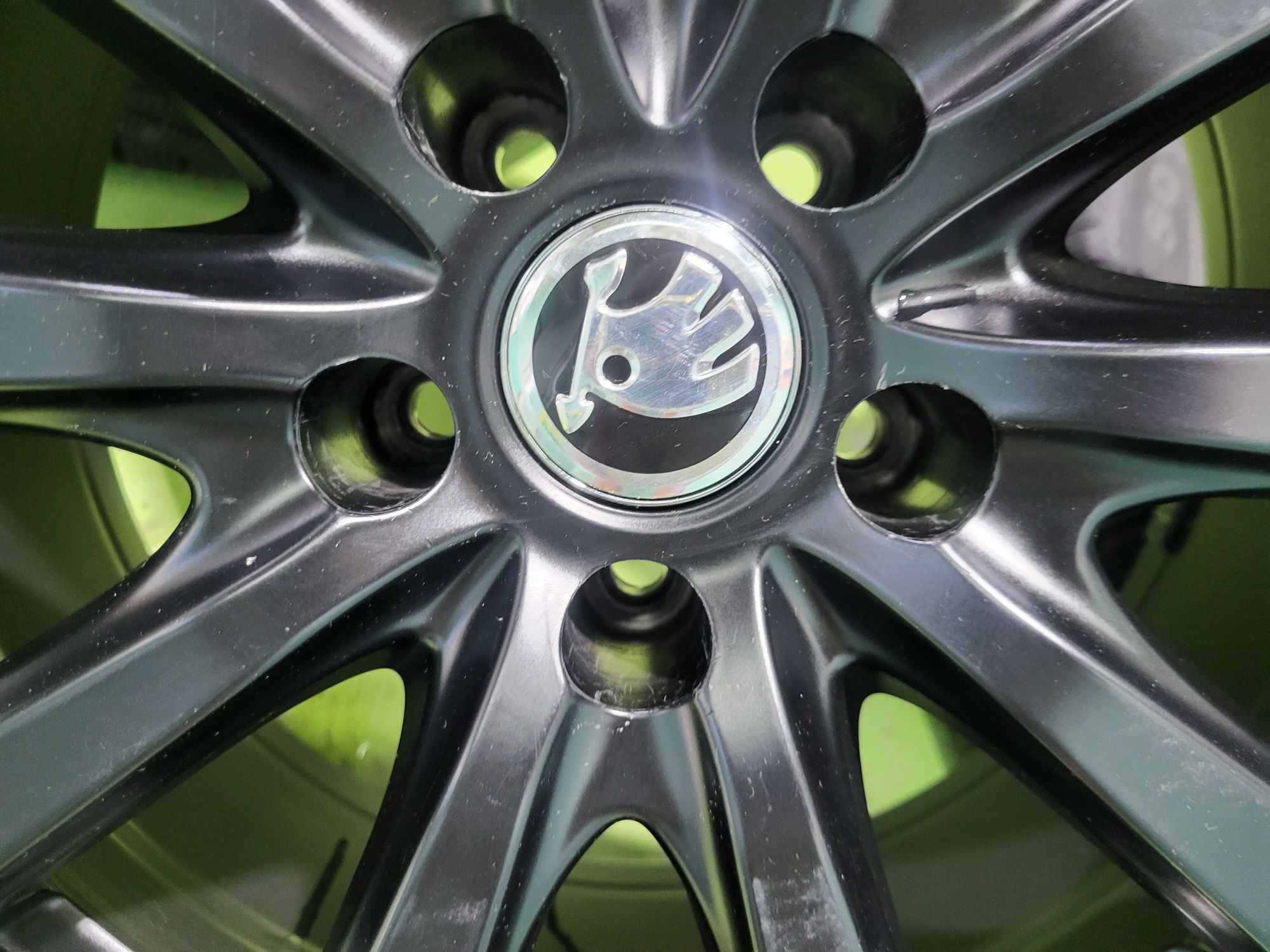 18 5x112 Skoda Vw Seat Audi Mercedes 5х112