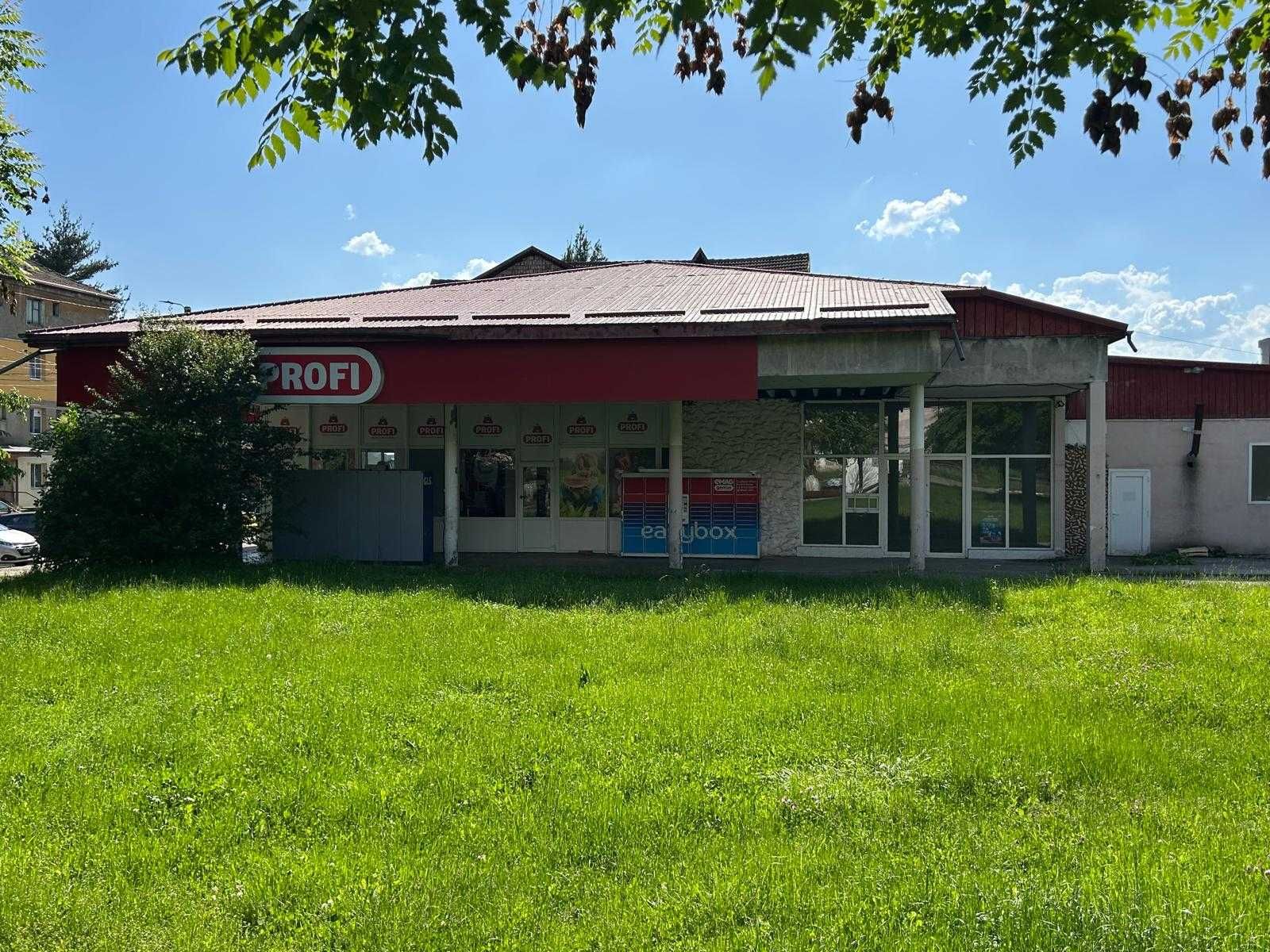 Spatiu comercial in Petrosani - 540 mp