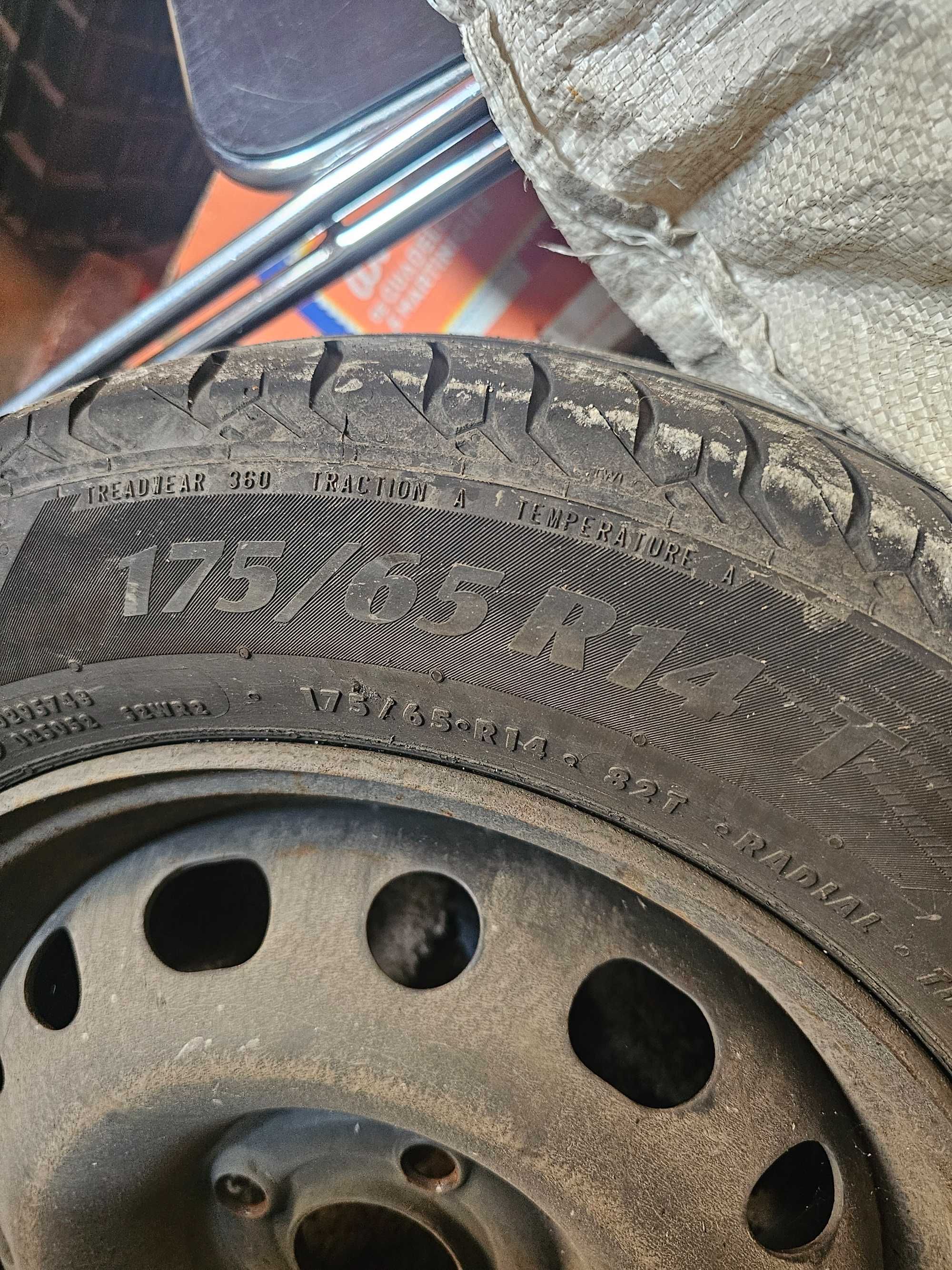 Vand roti Opel cu anvelope de vara bune