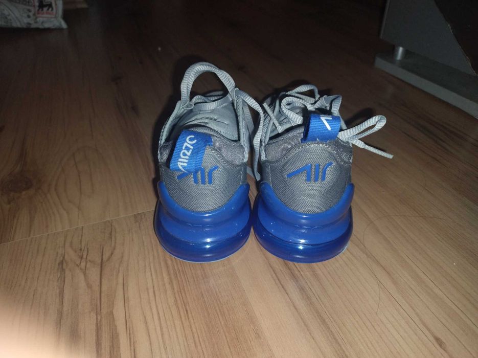Adidasi Nike 270