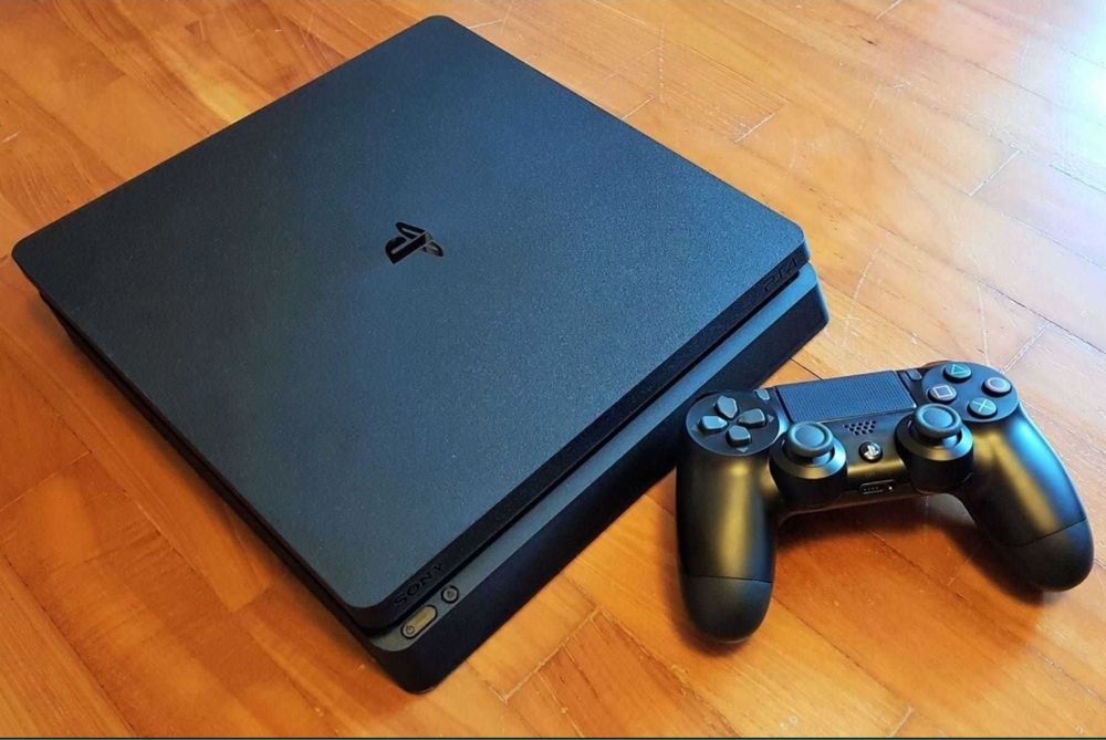 PlayStation 4 slim  PS4 slim