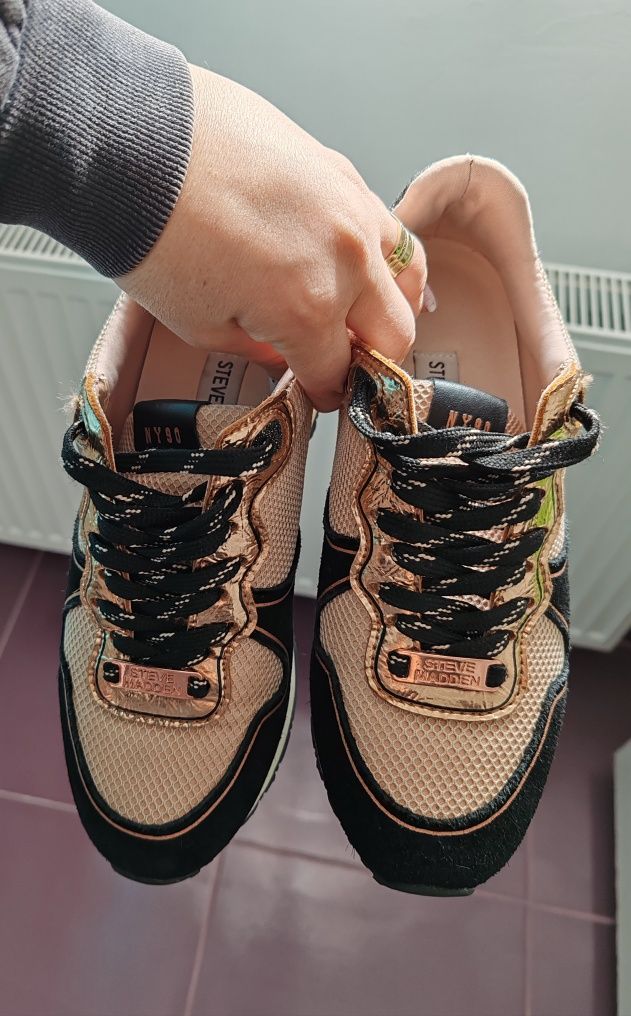 Adidași Steve Madden 36