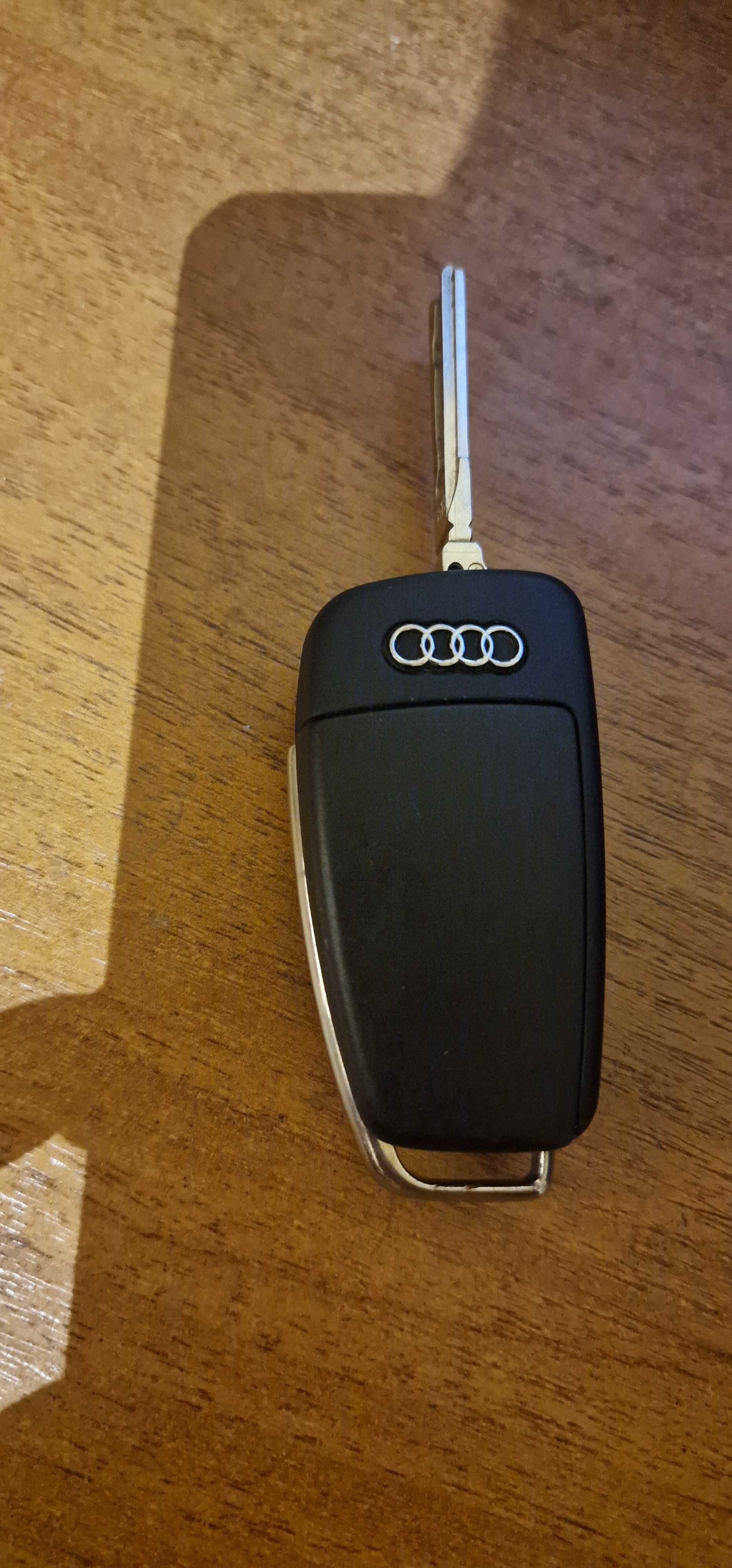 ключ за Audi  с 3 бутона